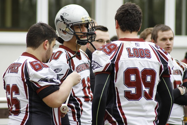 哈登表示：庫裏在我們退役前的地位無人能超越 所以他還能保持第一的位置一段時間.